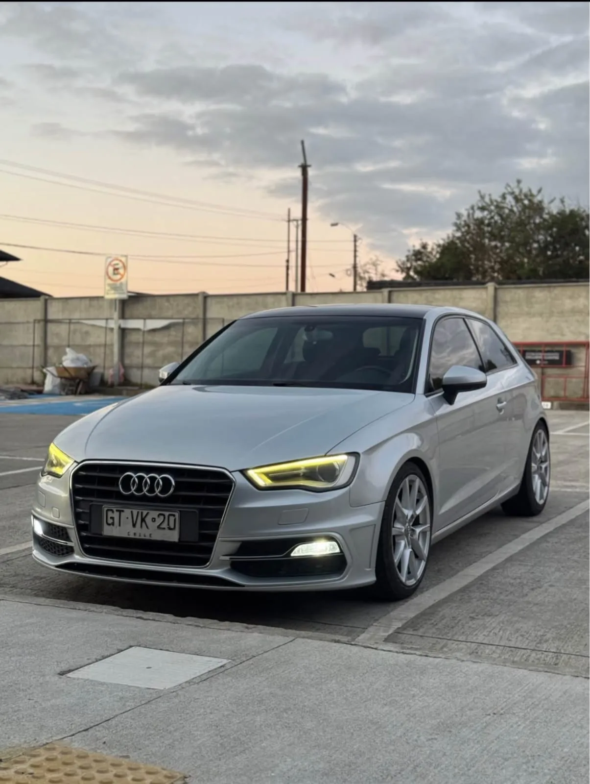 Audi A3 1.4 tfsi S-Line 2014, foto 1